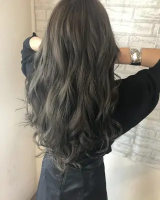 ロング カラー JIL BLAN 京都所属・RU RIのヘアスタイル