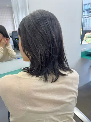 ミディアム レイヤー/ケアパーマ /ニュアンス/モードのヘアスタイル