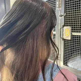 ロング カラー BUBBLES所属・山本 琴乃🦭のヘアスタイル