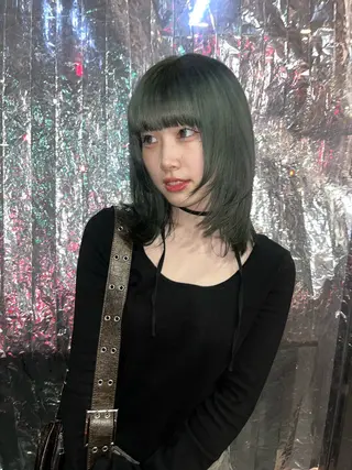 ミディアム lot Kanau ハイトーン／デザインのヘアスタイル