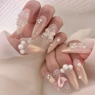ネイル Lee Nailsのネイルデザイン