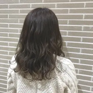 ロング 植田 菜月のヘアスタイル