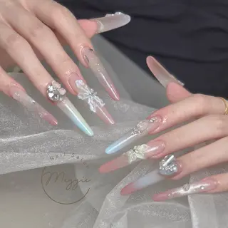 ネイル Maggie Nail🦩のネイルデザイン