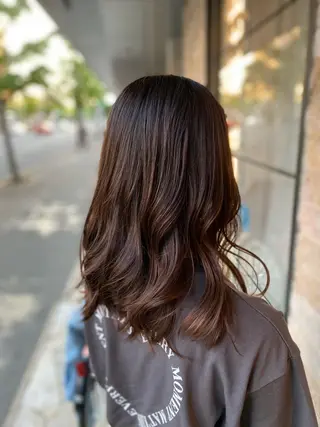 ミディアム カラー La fith hair leaf所属・syuyama shinichiのヘアスタイル