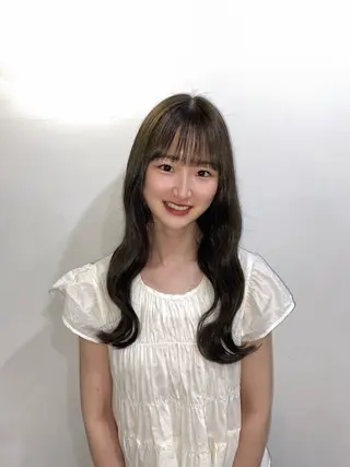 セミロング カラー ハナダ メイのヘアスタイル