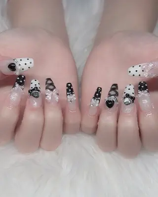 ネイル ユカ ✩.*˚のネイルデザイン