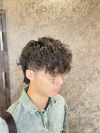 ショート パーマ メンズ メンズパーマ特化 カバヤマ　リョウのヘアスタイル
