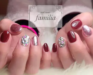 ネイル -nailroom- familiaのネイルデザイン