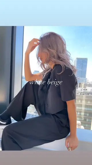 セミロング カラー 💜ハイトーン💛 マジカルかいちゃんのヘアスタイル