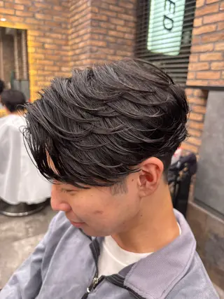 メンズ フェザーパーマ職人 🪽yutoのヘアスタイル