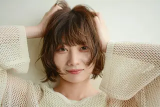 ミディアム ルカ/ ニュアンスヘアのヘアスタイル