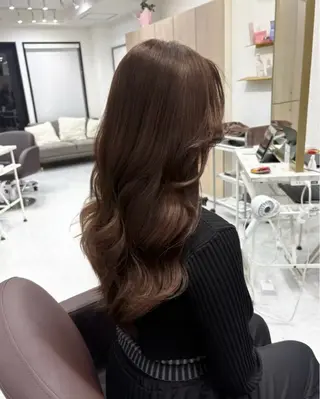 セミロング IS所属・横浜美容室/透明感 カラー/レイヤーのヘアスタイル