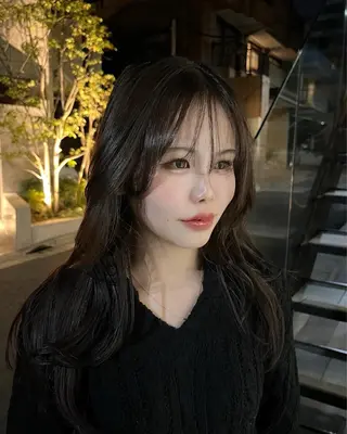 ロング カラー ヘアアレンジ SOL.JINGUMAE所属・原宿・デザインカラー YUI🤍ྀིのヘアスタイル