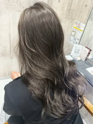 ロング カラー ダブルカラー／レイヤ ーカット𝓜𝓐𝓞のヘアスタイル