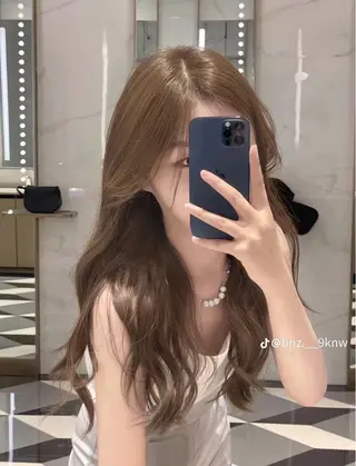 ロング ブリーチなし透明感 艶🌟YOSHIKIのヘアスタイル