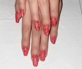 ミディアム ネイル FERNA フェルナのネイルデザイン