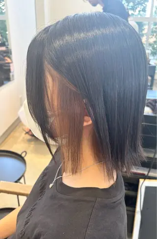 ショート 根岸 麻菜のヘアスタイル