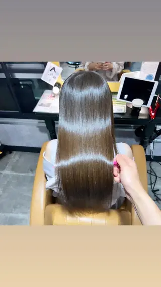 ロング 髪質改善サロンR’eel銀座所属・🌹圧倒的な縮毛矯正 🌹篠崎祥吾のヘアスタイル