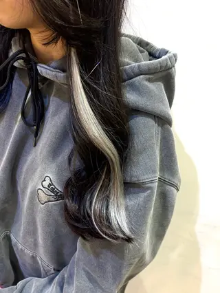 あずみ🪽顔周りレイ ヤー×オリーブ🫒のヘアスタイル