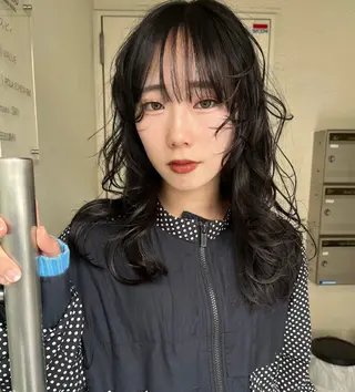 カラー SIKI所属・sliver ・siki /YUIのヘアスタイル