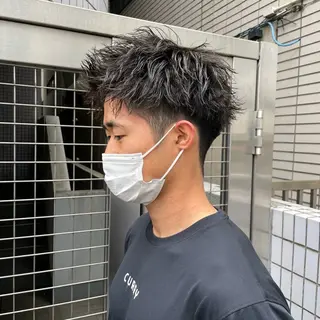 メンズ ✨艶カラーと縮毛矯正 🦖しんのすけ🦖のヘアスタイル