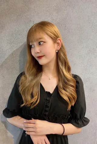 カラー ミウラ ナオヤのヘアスタイル