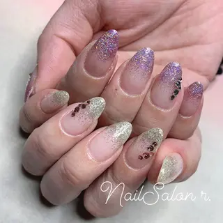 ネイル Nailsalon r.のネイルデザイン