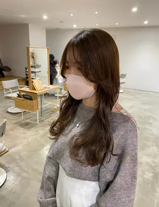 セミロング カラー yate'/ Wカラー/小出捷也のヘアスタイル