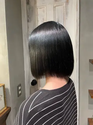 ショート カラー saya 🧸 カット/縮毛矯正のヘアスタイル