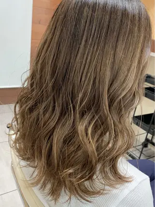 ミディアム 🫧艶髪カラー🫧 森本くるみのヘアスタイル