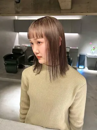 ミディアム カラー 宮川 日菜子のヘアスタイル