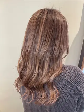 セミロング カラー 大西 暦のヘアスタイル