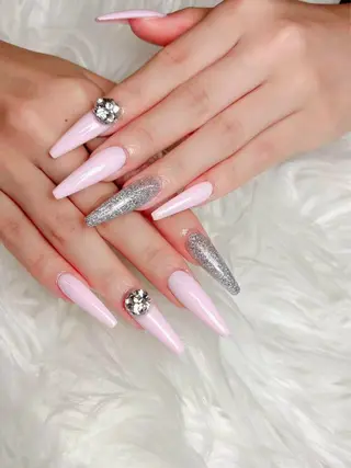 ネイル 石井 みなみのネイルデザイン