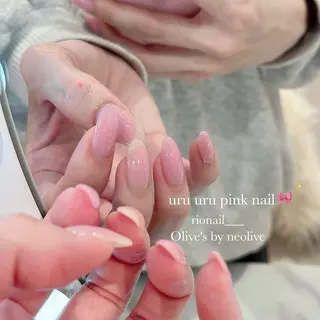 ネイル 𝘙𝘪𝘰𝘯𝘢 ...🕯🤍のネイルデザイン