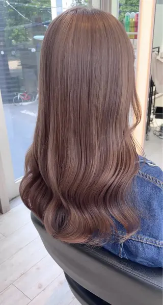 セミロング カラー ブリーチ/髪質改善/ ハイトーン/暖色のヘアスタイル