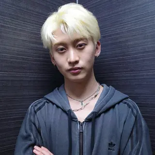 カラー メンズ ハイトーン/パーマ/ メンズ / 櫻本🌐のヘアスタイル