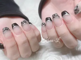 ネイル 芦辺 香奈のネイルデザイン