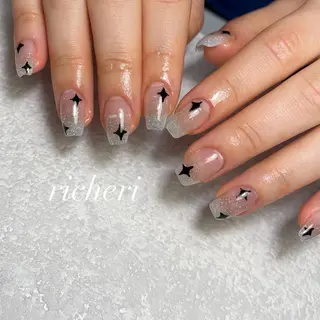 ミディアム ネイル richeri beautyのネイルデザイン