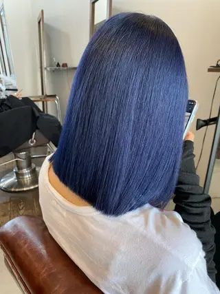 ショート カラー 吉田 航のヘアスタイル