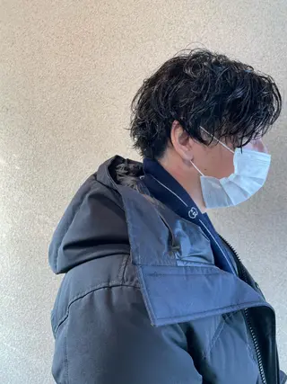 ショート パーマ メンズ 佐々木 麻純のヘアスタイル