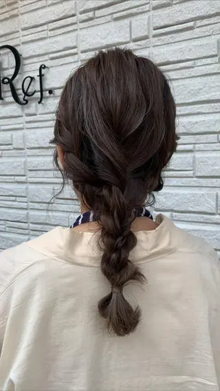 セミロング ヘアアレンジ 吉成 祐南のヘアスタイル