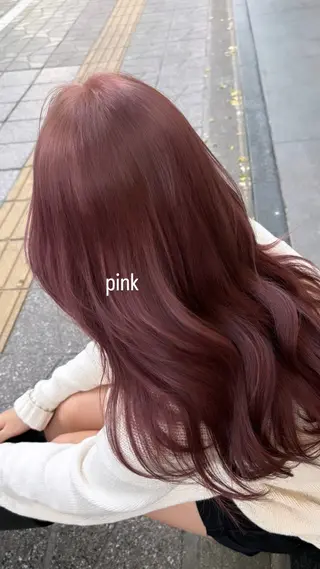 ロング カラー 🍓ハイトーンカラー 🎀nene🍓のヘアスタイル