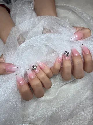 ネイル mimi やとみのネイルデザイン