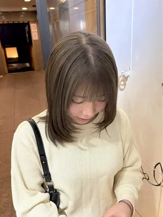 ミディアム 野上 こころのヘアスタイル