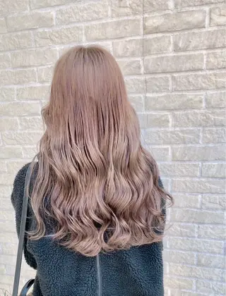 ロング カラー 暗髪つや髪💫 岡本彩花のヘアスタイル