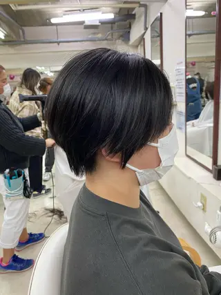 ショート ショートボブ✨️ 池田芽生のヘアスタイル
