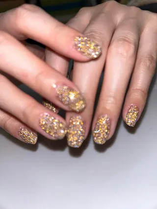 ネイル nail atelier hiton所属・nailist 朱音のネイルデザイン