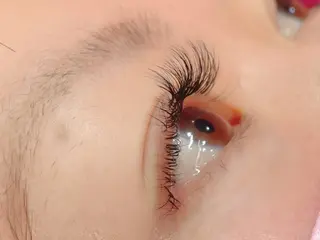 マツエク・マツパ アトリエ ネッコのヘアスタイル