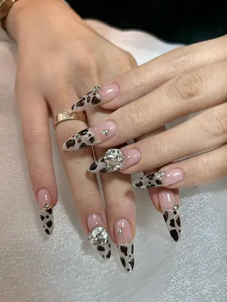 ネイル VIVIAN リサのネイルデザイン