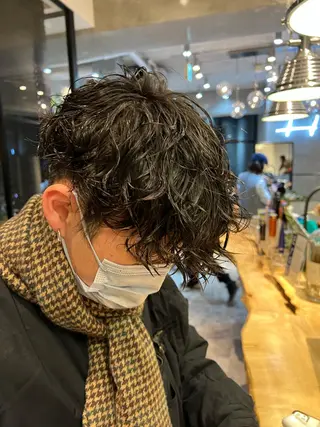 ショート パーマ メンズ fifth JINGUMAE所属・波巻きスパイラルパー マ/シャドウパーマ駿のヘアスタイル